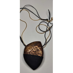 Peças de arte Moda sustentável Presentes artesanais Bijuterias contemporâneas Estilo único Elegância artesanal